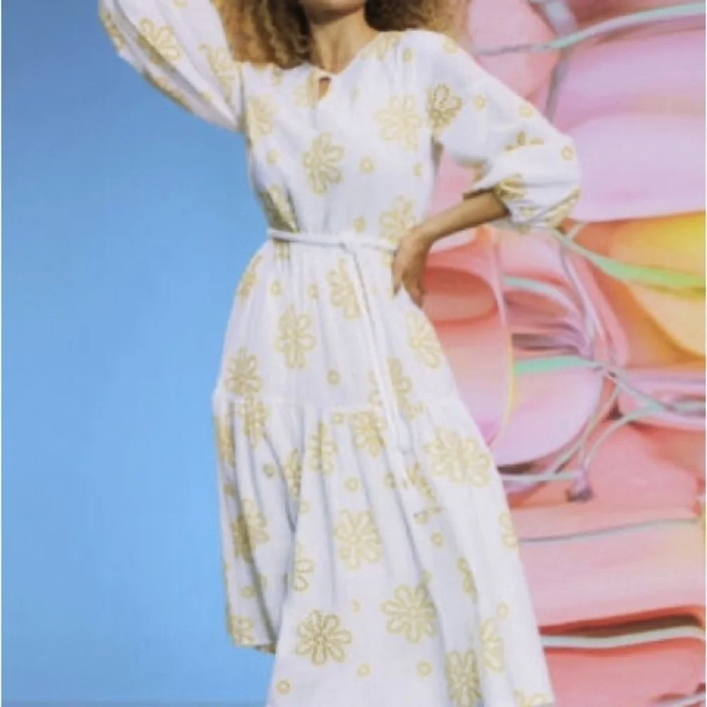 Alexis White Yellow Cottage Core Embroidered Eyelet Midi‎ Dress Women's Large - Picture 2 of 13
